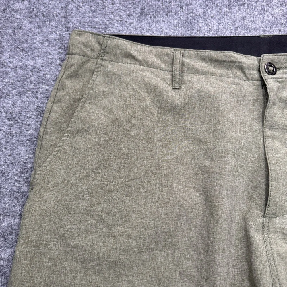 Volcom Surf & Turf Hybrid Shorts Mens 42 Green 10in Stretch Water Casual